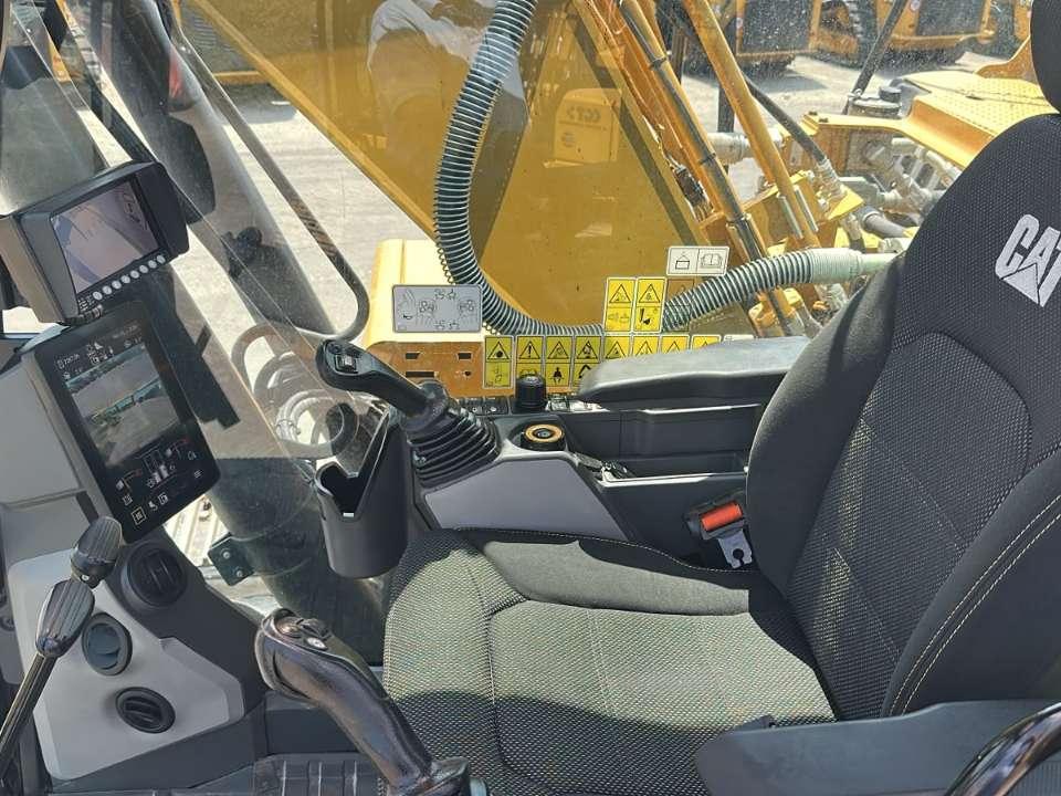 Caterpillar 323 Photo 6
