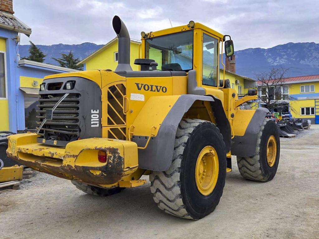 Volvo L110E Photo 4