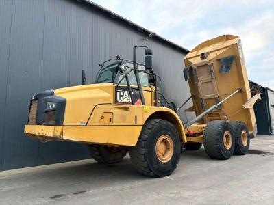 Caterpillar 740B Photo 1