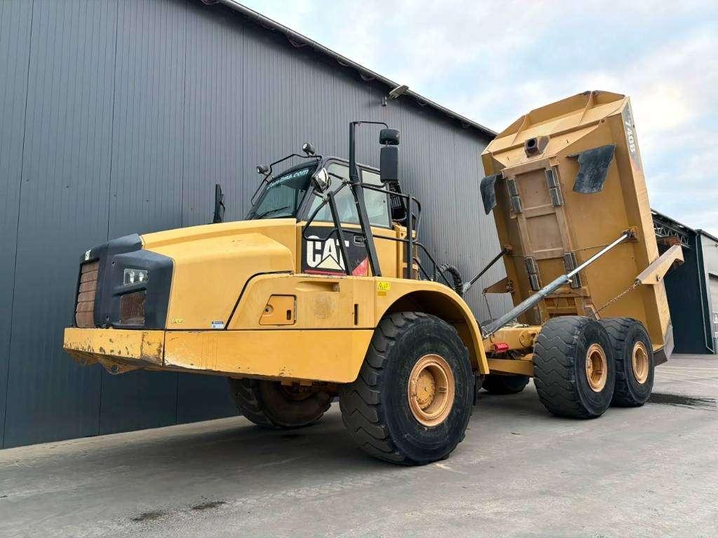 Caterpillar 740B Photo 1