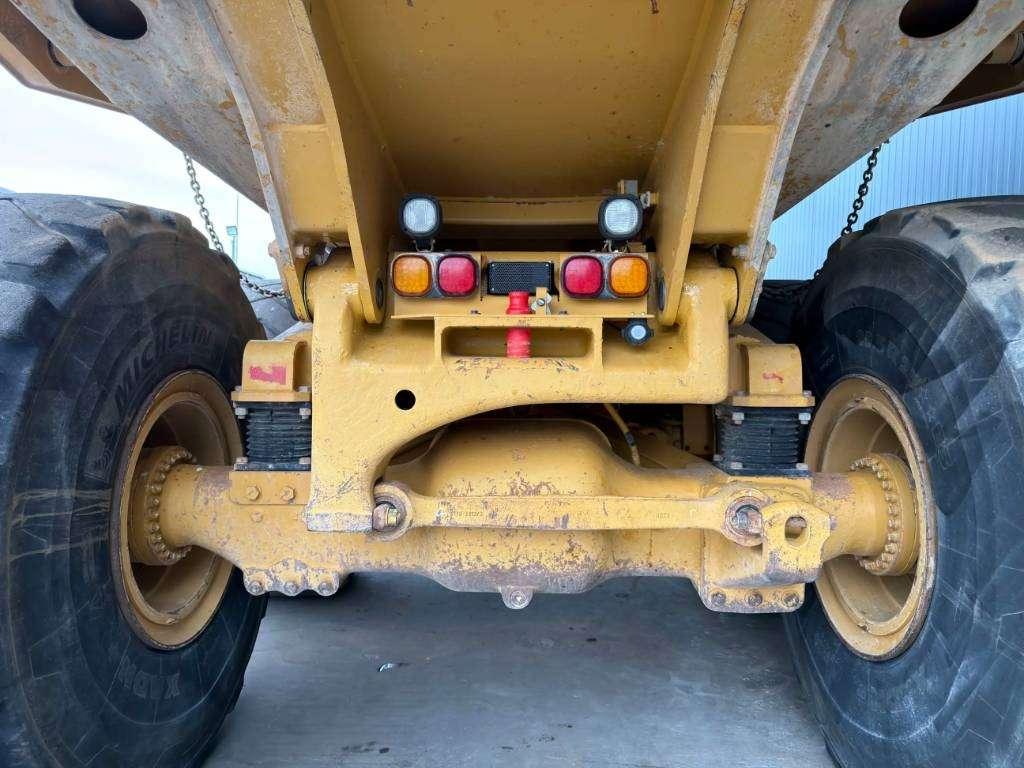Caterpillar 740B Photo 10