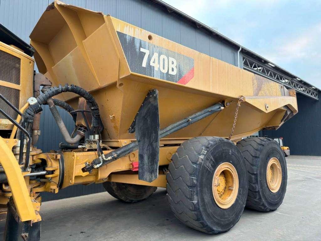 Caterpillar 740B Photo 14