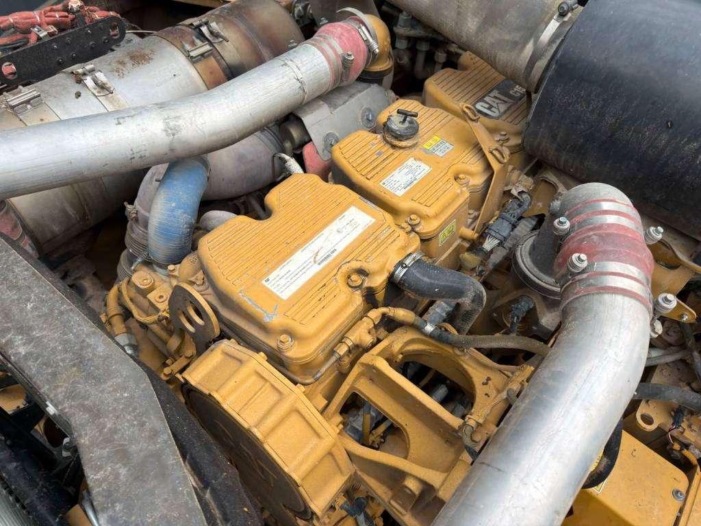 Caterpillar 740B Photo 30