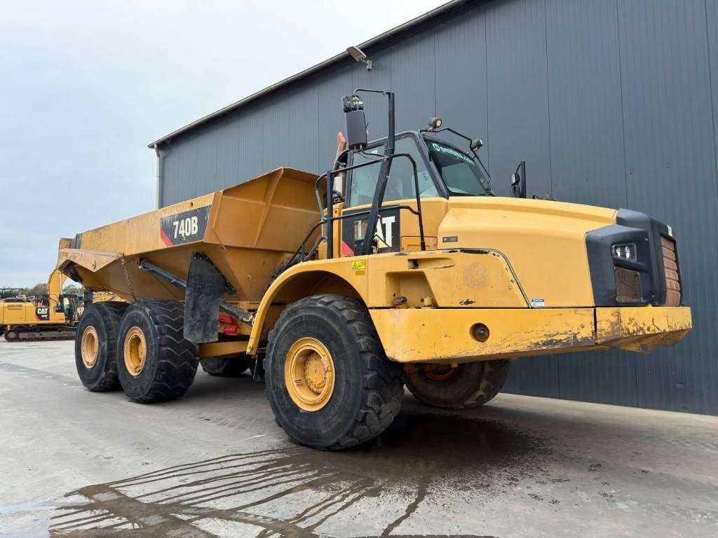 Caterpillar 740B Photo 4