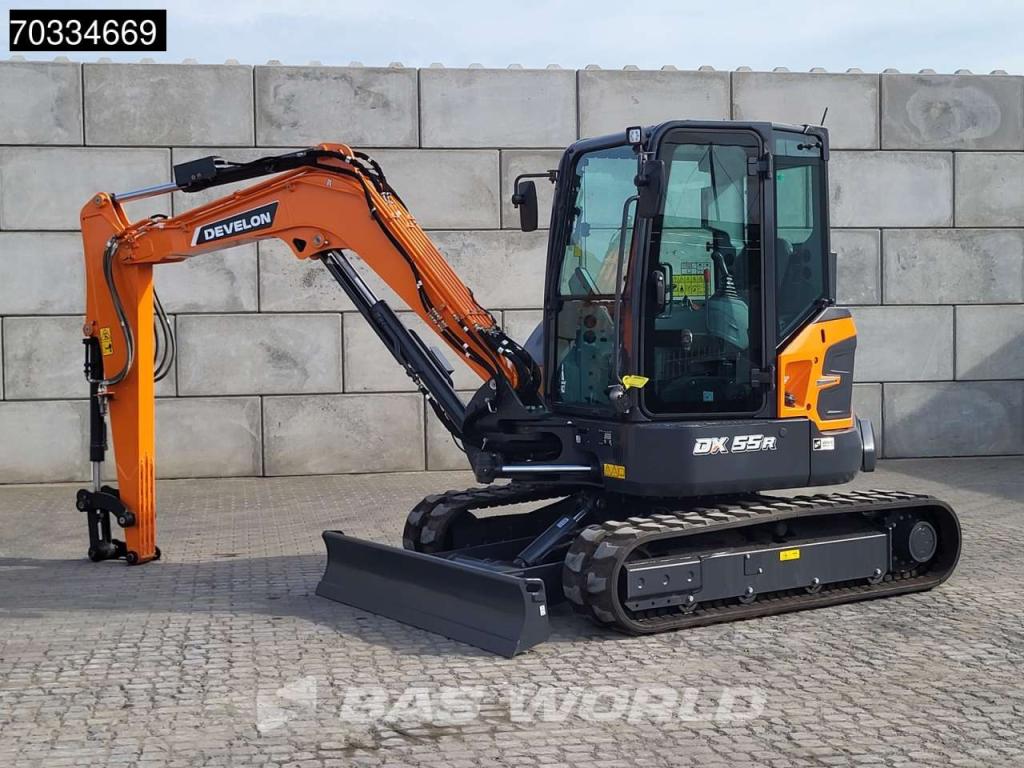Develon DX55 R-7 A/C Photo 3