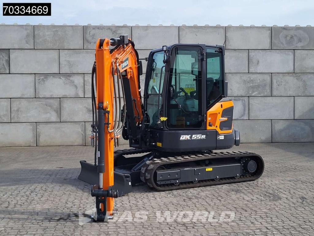 Develon DX55 R-7 A/C Photo 5