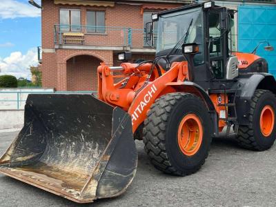 Hitachi ZW140-5B sold by Massucco T. Srl