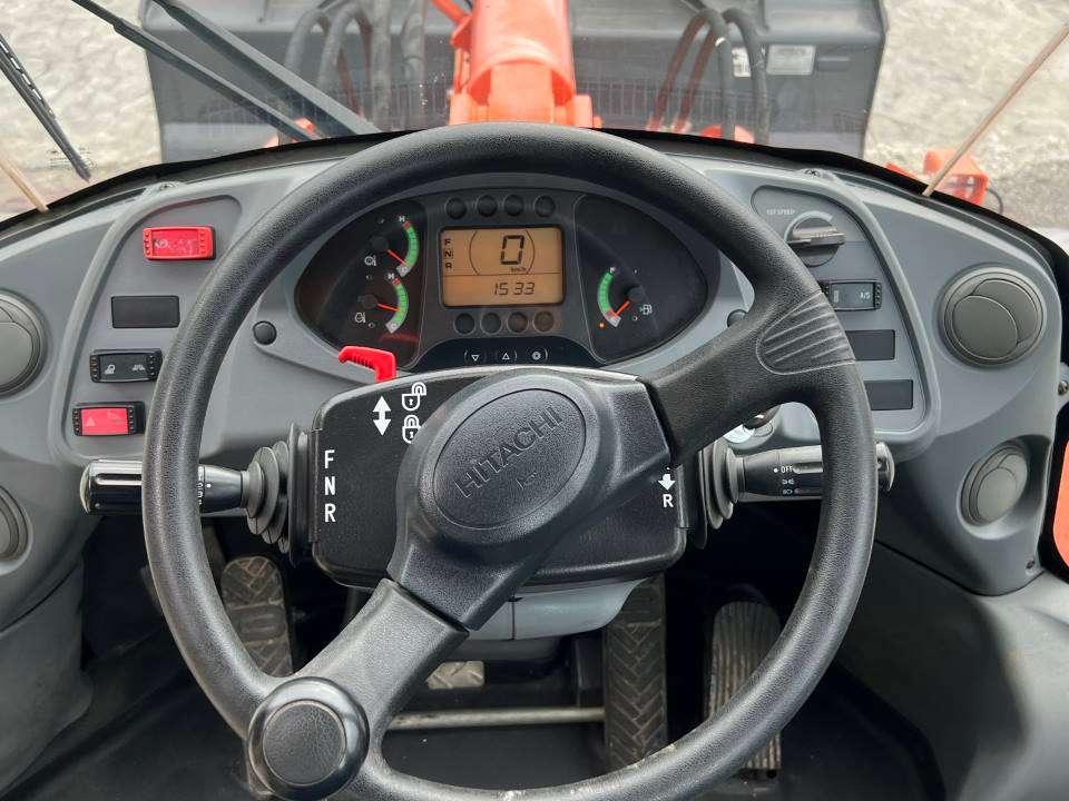 Hitachi ZW140-5B Photo 7