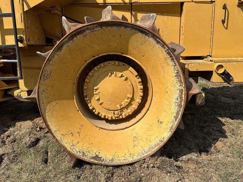 Caterpillar 826C Photo 8