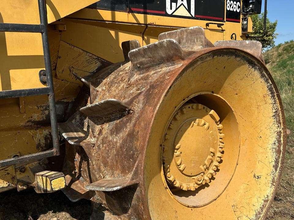 Caterpillar 826C Photo 9