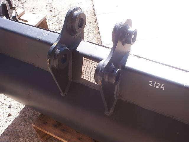 Ditch cleaning bucket Photo 2
