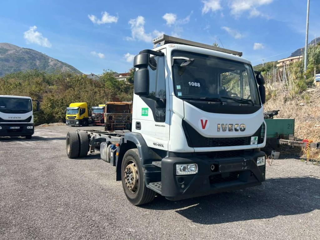 Iveco EUROCARGO CUBE 190-280L Photo 12