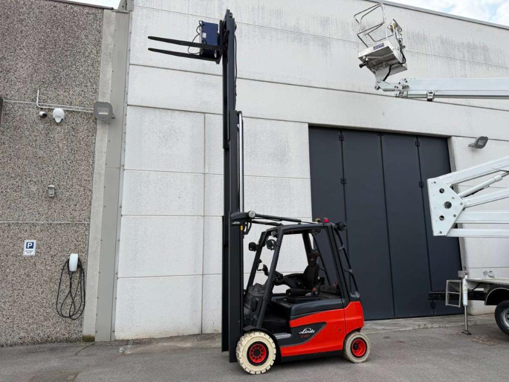 Linde E20-01 Photo 9
