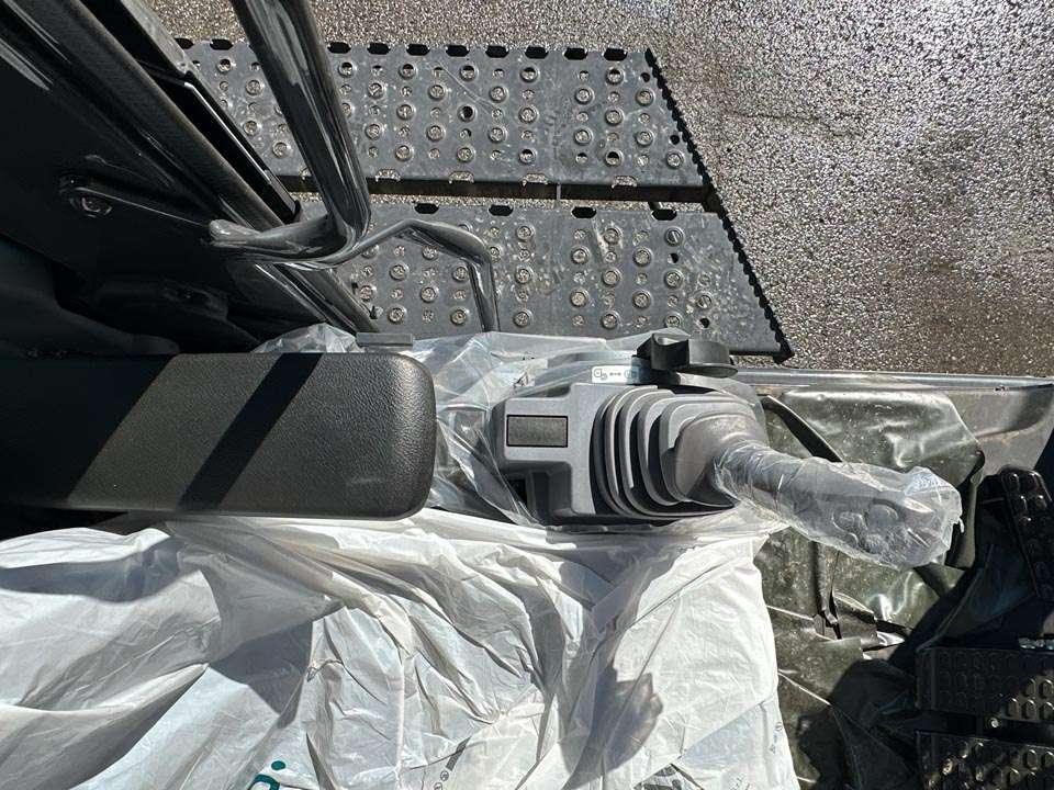 Hitachi ZX690LCH-7 Photo 16