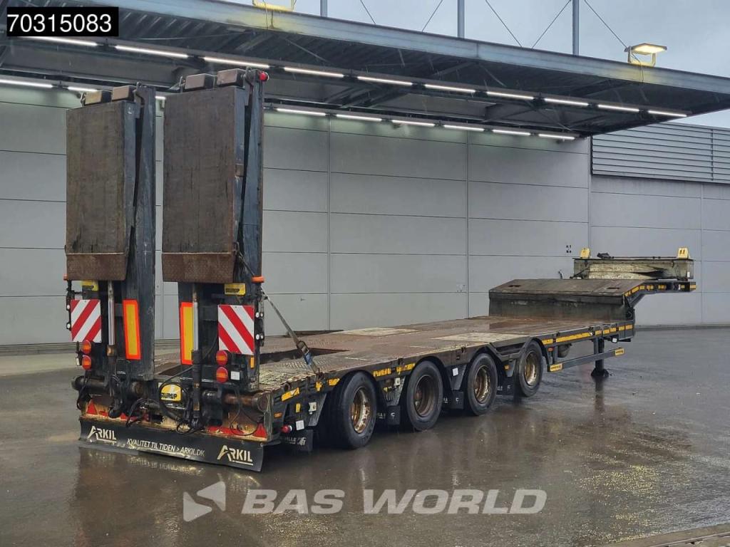 Faymonville F-S44-1ALN Extendable Ramps Steering Axle Photo 2