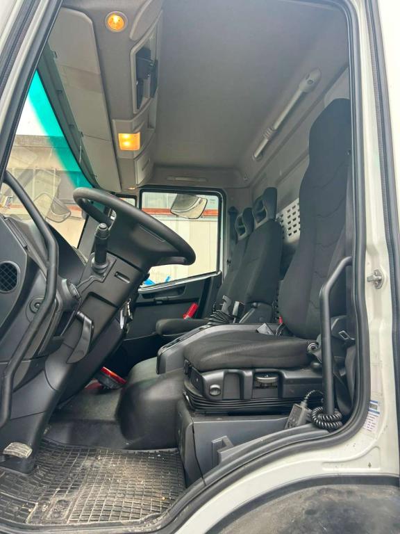 Iveco EUROCARGO 180-250 Photo 25