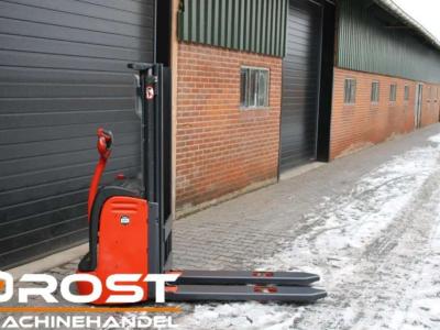 Linde L10 stapelaar elektrische accu bj 2019 sold by Drost Machinehandel