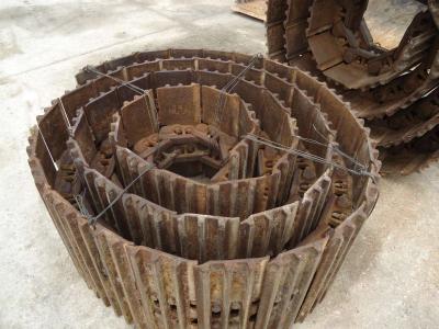 Chain for Fiat Allis FE28 - FL14C - FD14 - 14C DOZER sold by OLM 90 Srl