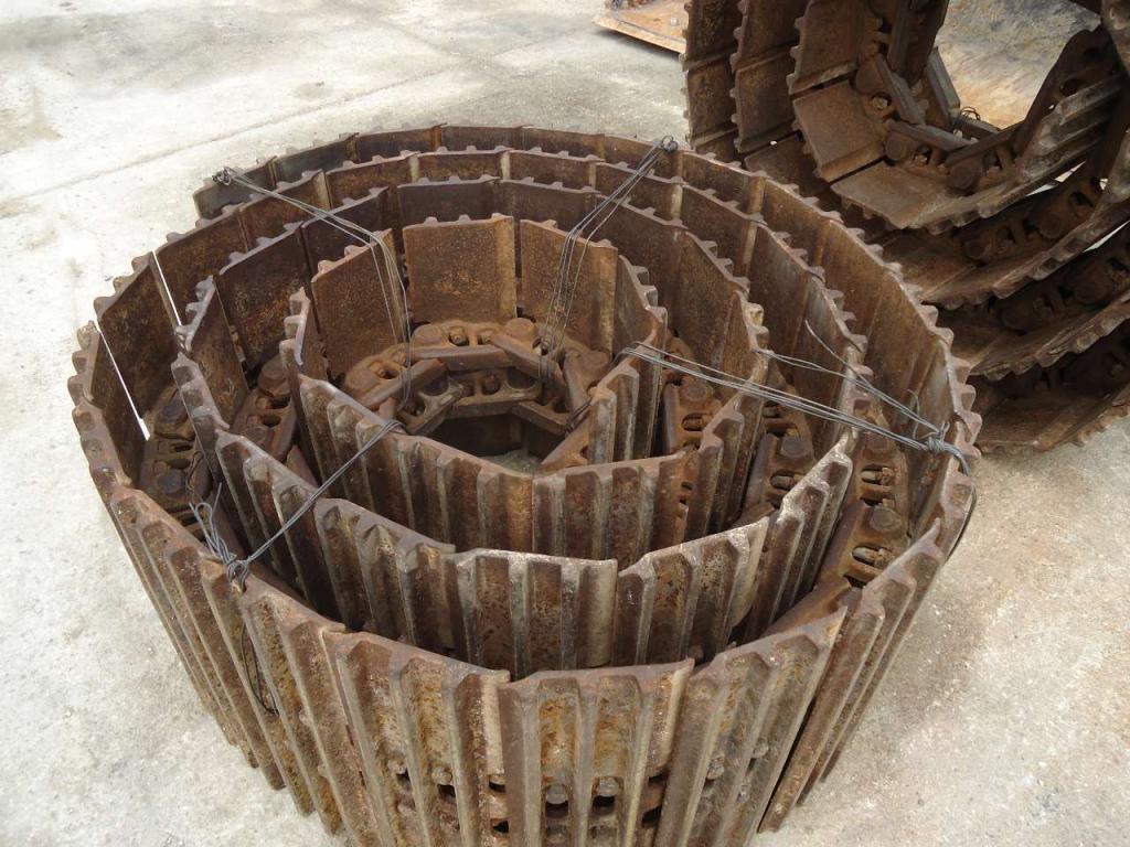 Chain for Fiat Allis FE28 - FL14C - FD14 - 14C DOZER Photo 1