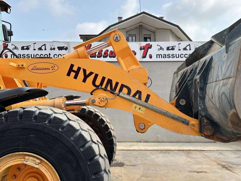 Hyundai HL760-9A Photo 9