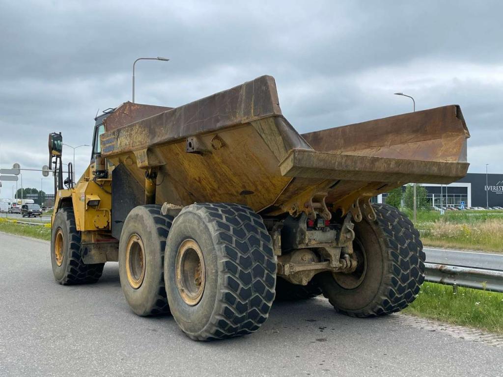 Komatsu HM300 Photo 3