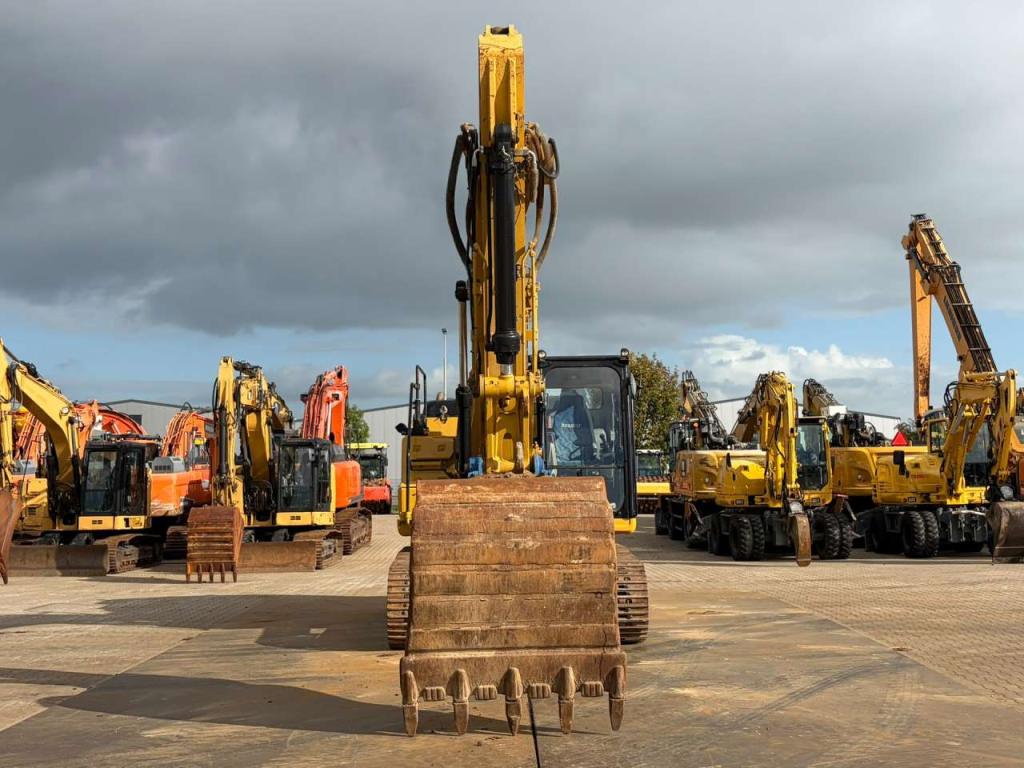 Caterpillar 323FLN Photo 8
