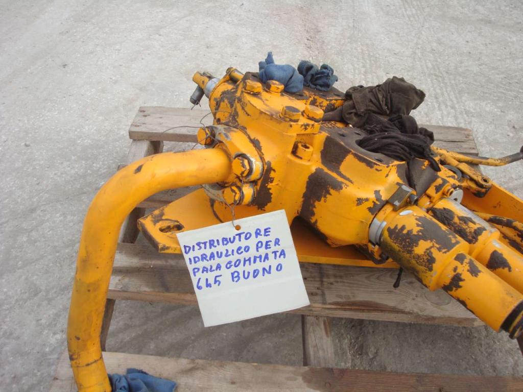 Hydraulic distributor for Fiat Allis 645B Photo 1