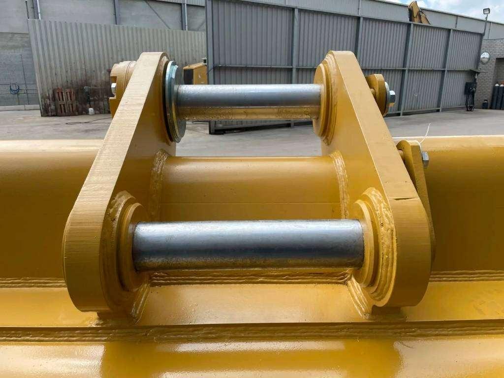 Caterpillar 349E - TB Photo 28