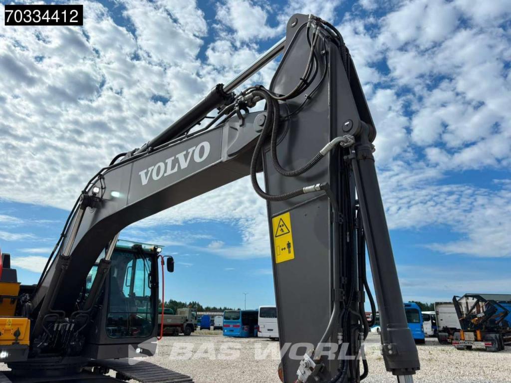Volvo EC220 E L Photo 9