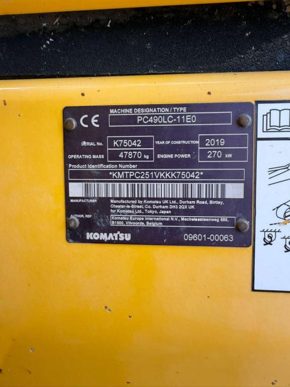 Komatsu PC490LC-11E0 Photo 28