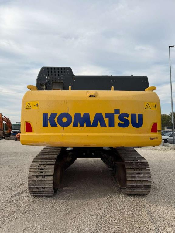 Komatsu PC490LC-11E0 Photo 5