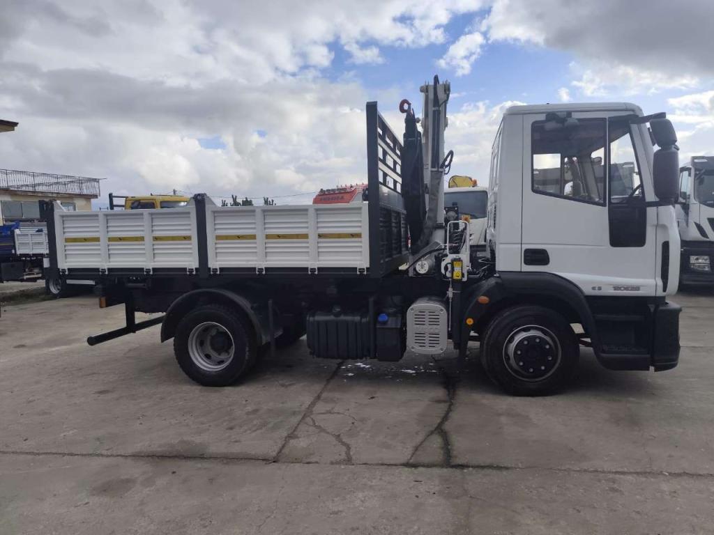 Iveco EUROCARGO 120E28P Photo 13
