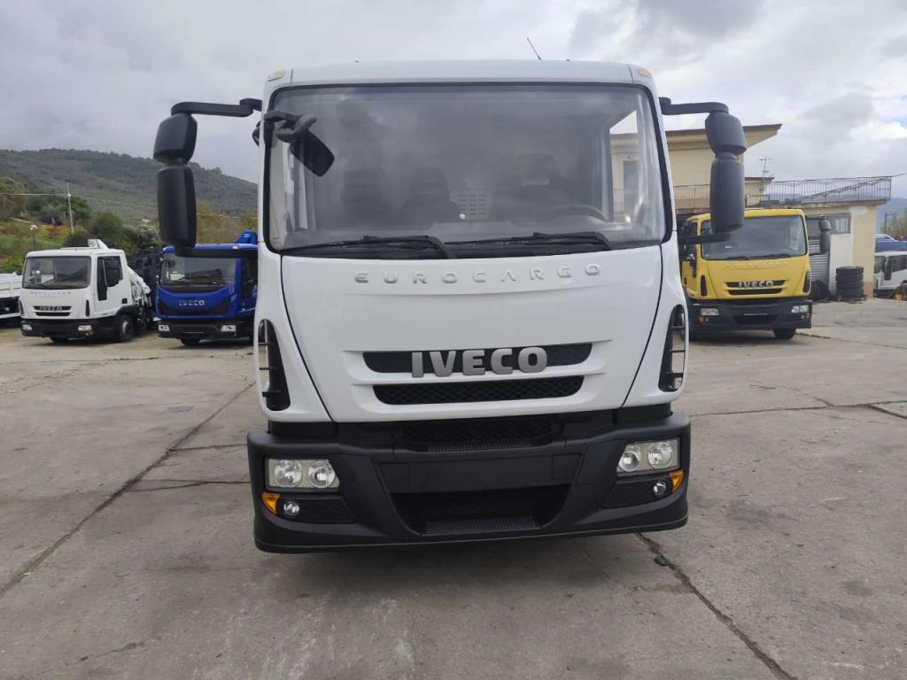Iveco EUROCARGO 120E28P Photo 17