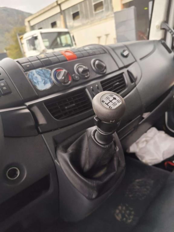 Iveco EUROCARGO 120E28P Photo 21