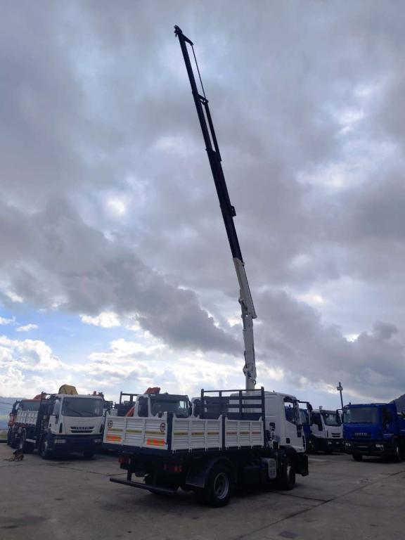 Iveco EUROCARGO 120E28P Photo 4
