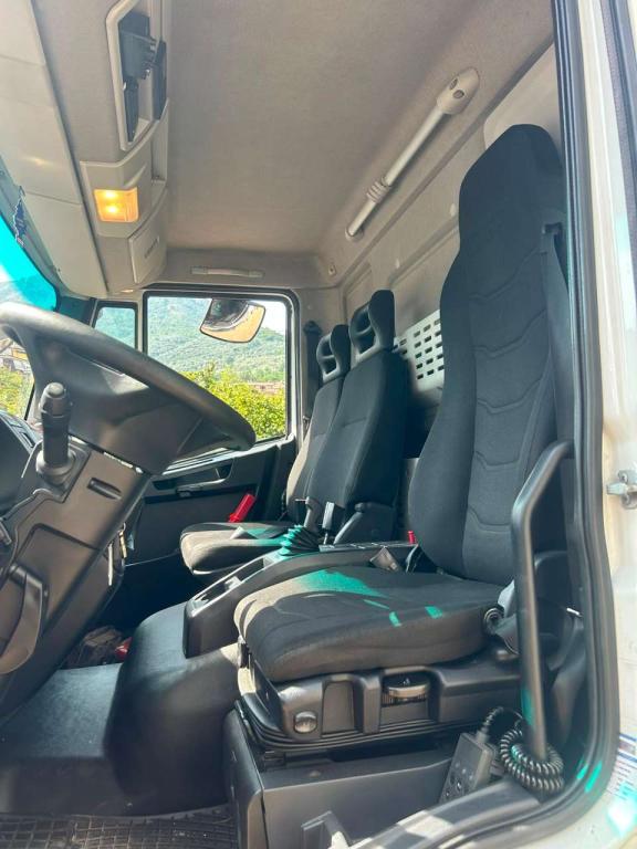 Iveco EUROCARGO 180-250 Photo 18