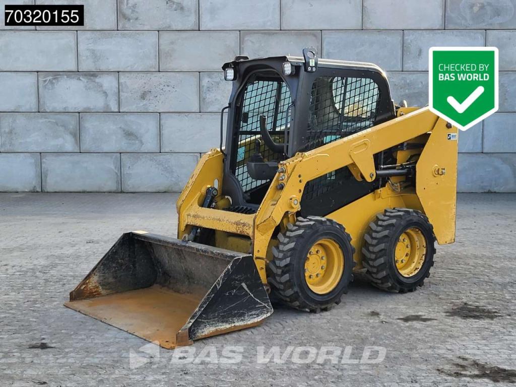 Caterpillar 226 D3 Photo 1