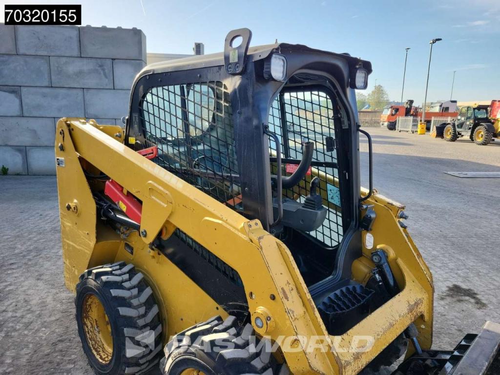 Caterpillar 226 D3 Photo 23
