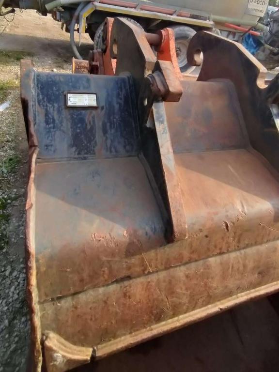 Caterpillar 323 Photo 3