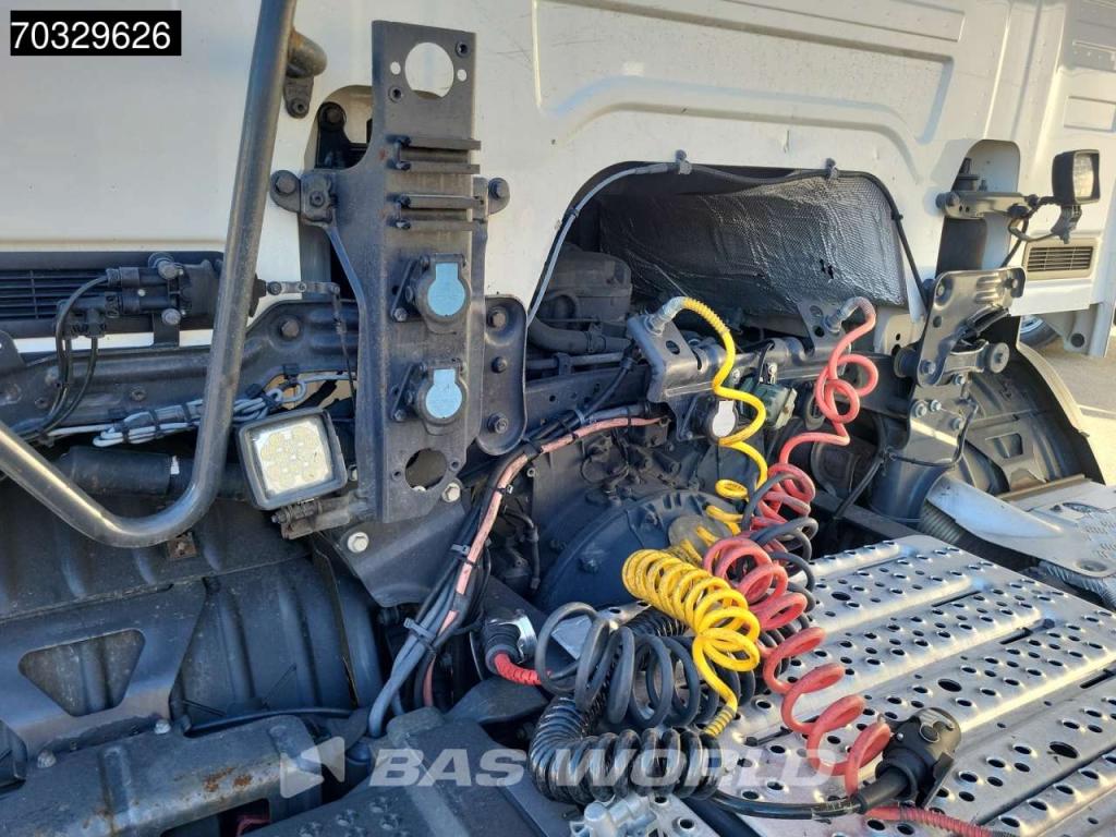 Scania P360 P 4X2 Daycab Navi Photo 11
