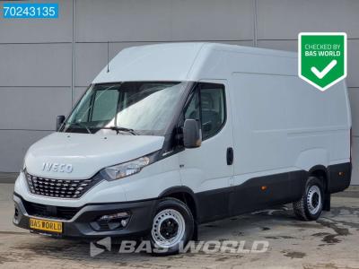 Iveco Daily 35S14 Automaat L2H2 Airco Cruise 3500kg trekgewicht Airco Cruise control sold by BAS World B.V.