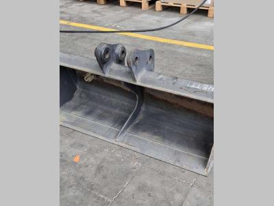 Ditch cleaning bucket sold by C.A. E P. Ghetti Spa
