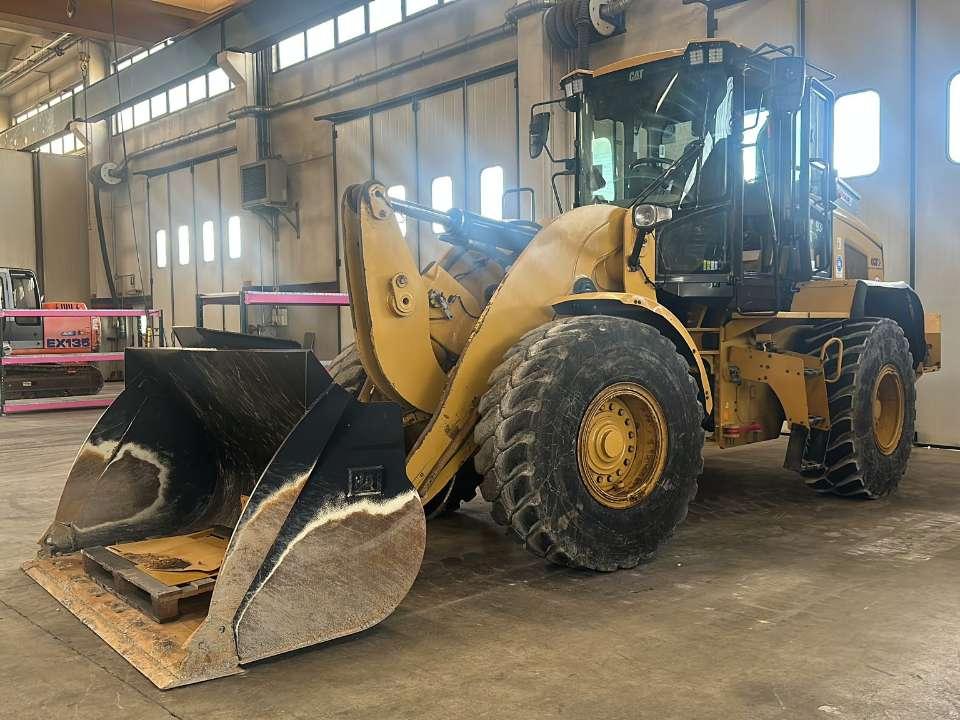Caterpillar 938M Photo 1
