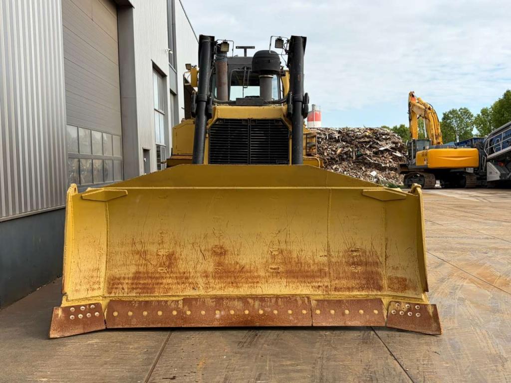 Caterpillar D8R Photo 9