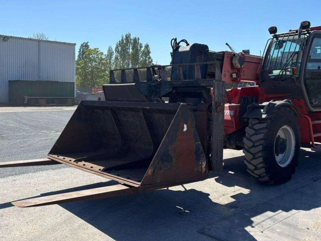 Manitou MHT 10120L Photo 5