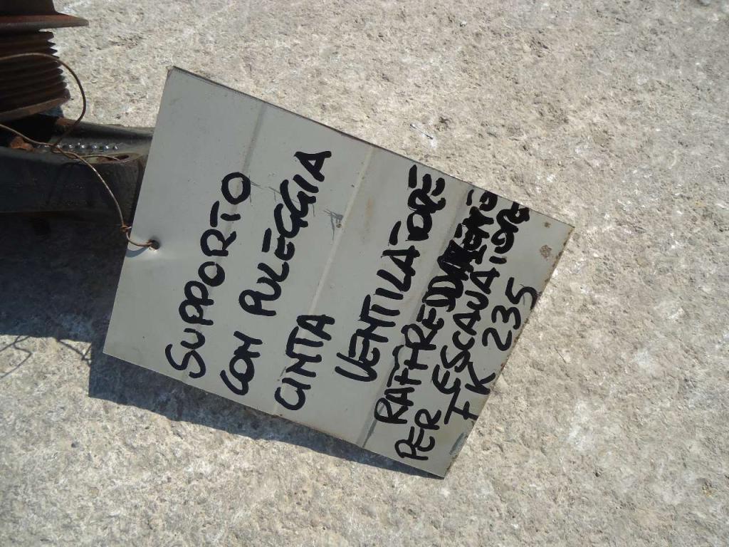 Pulley for Fiat Kobelco 235 Photo 4