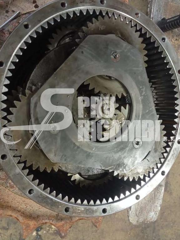 Traction drive for New Holland E 245 C Photo 5
