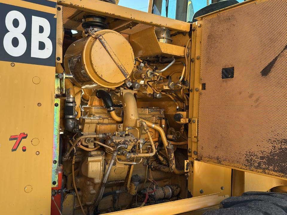 Caterpillar IT28B Photo 5