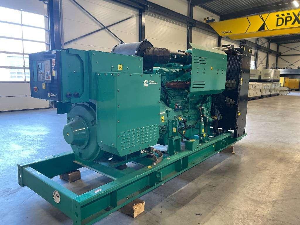 Cummins C900D5 - 900 kVA Surplus Genset - DPX-18527-O Photo 4