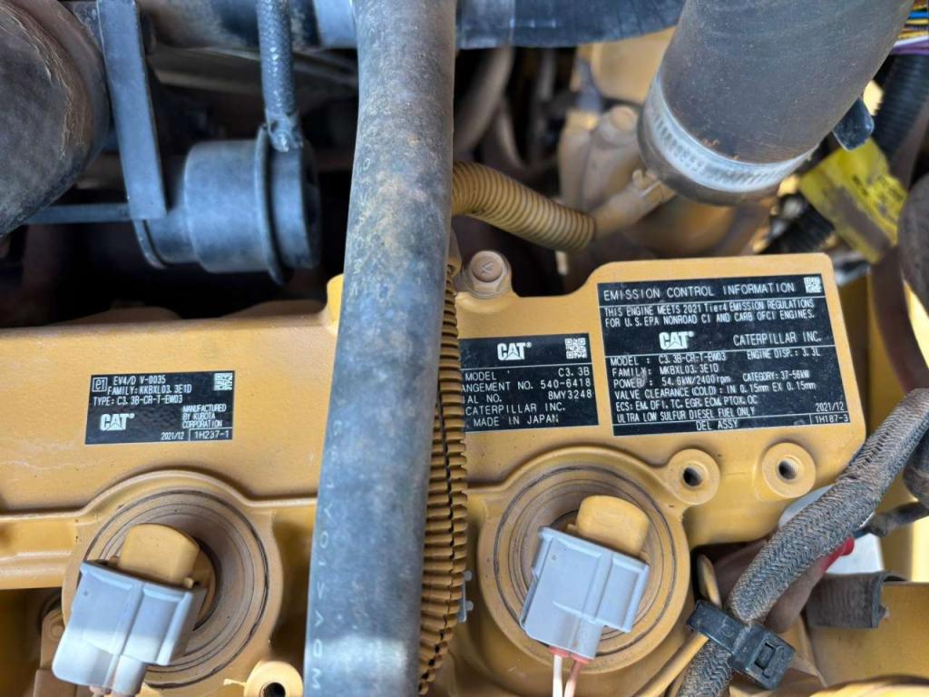 Caterpillar 908M Photo 18